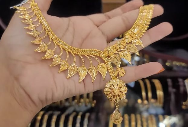 30 grams unique gold necklace designs