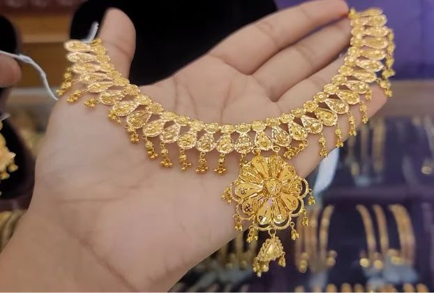beautiful gold necklace designs unique