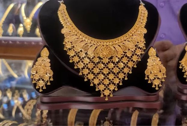latest wedding gold necklace designs