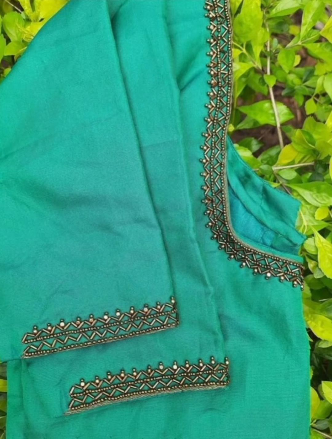 Blouse embroidery designs 