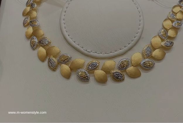 Gold necklace for brides 