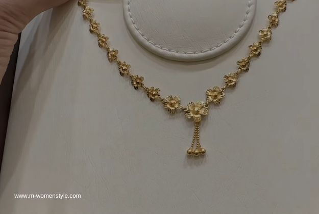 Party ware gold necklace with price 