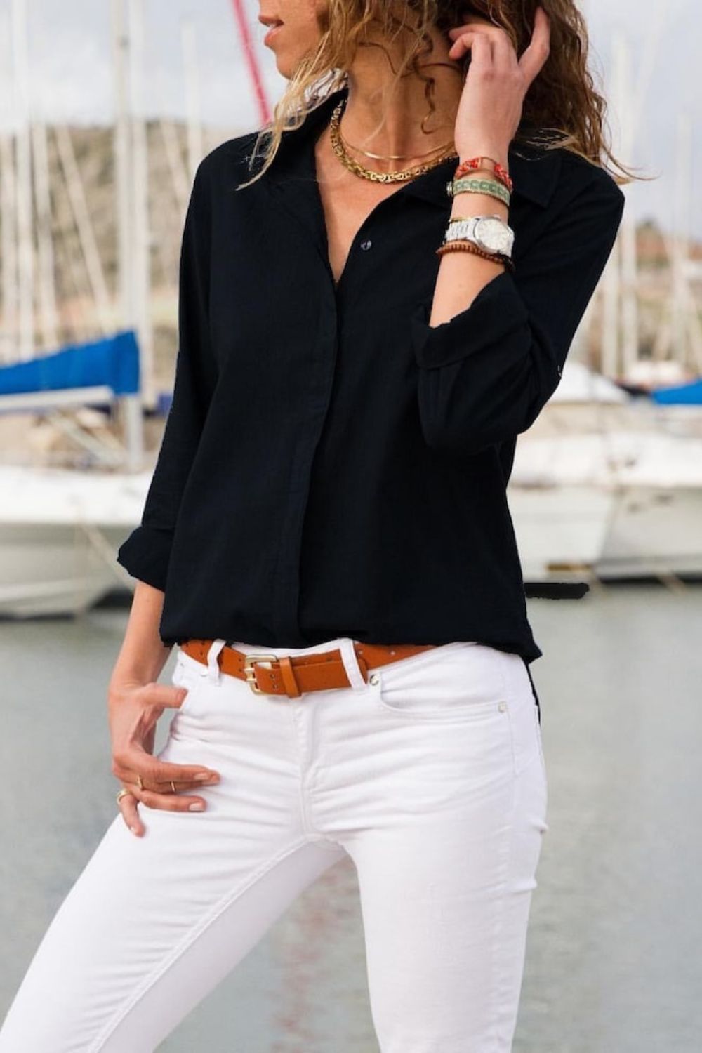 Black color down blouse 