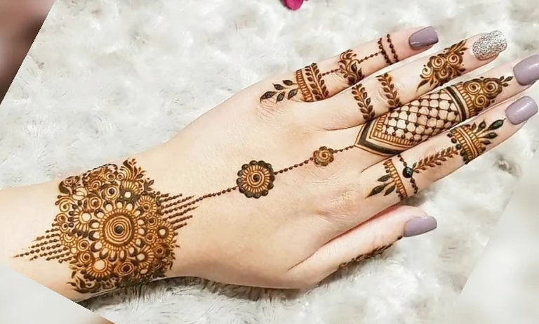 Arabic Bracelet Mehndi Design