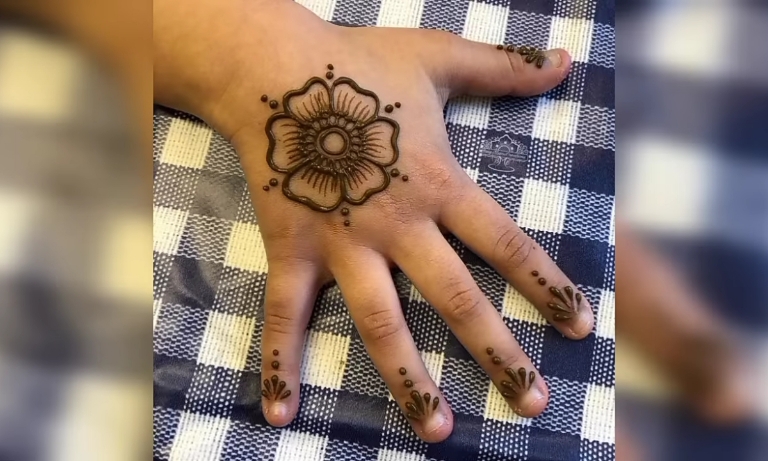 Easy Mehndi Designs that are Quick to Try Yourself | FashionGlint