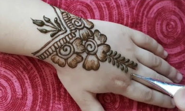 Mehndi Design Easy and Beautiful for Kids