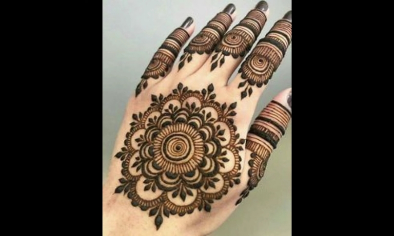 Short Hand Mehndi Design