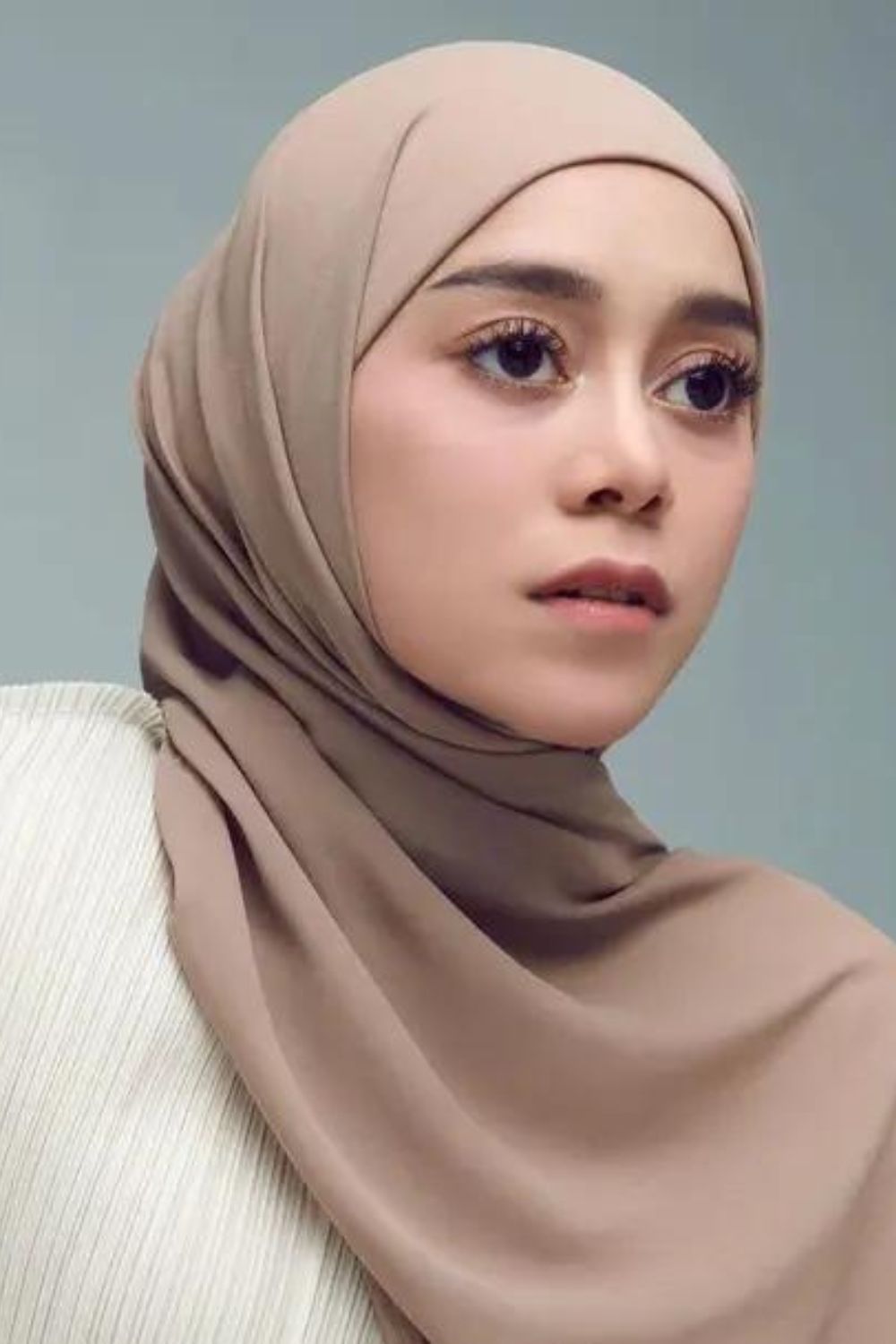 Baju Cream Cocok Dengan Jilbab Warna Apa