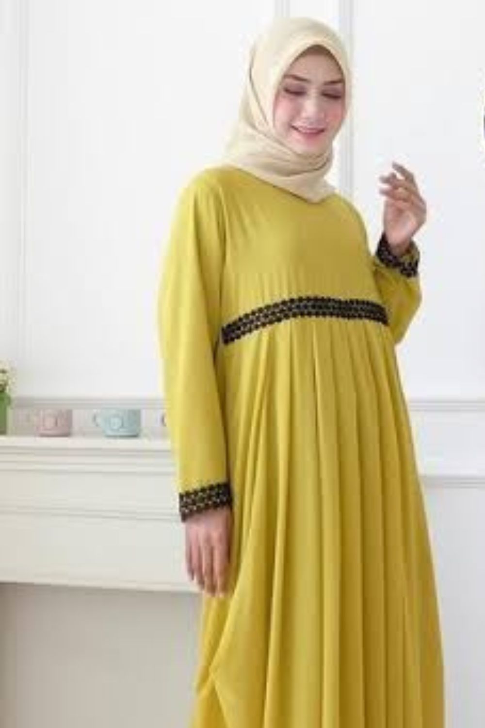 Cream Color Hijab for Lemon Color Clothes