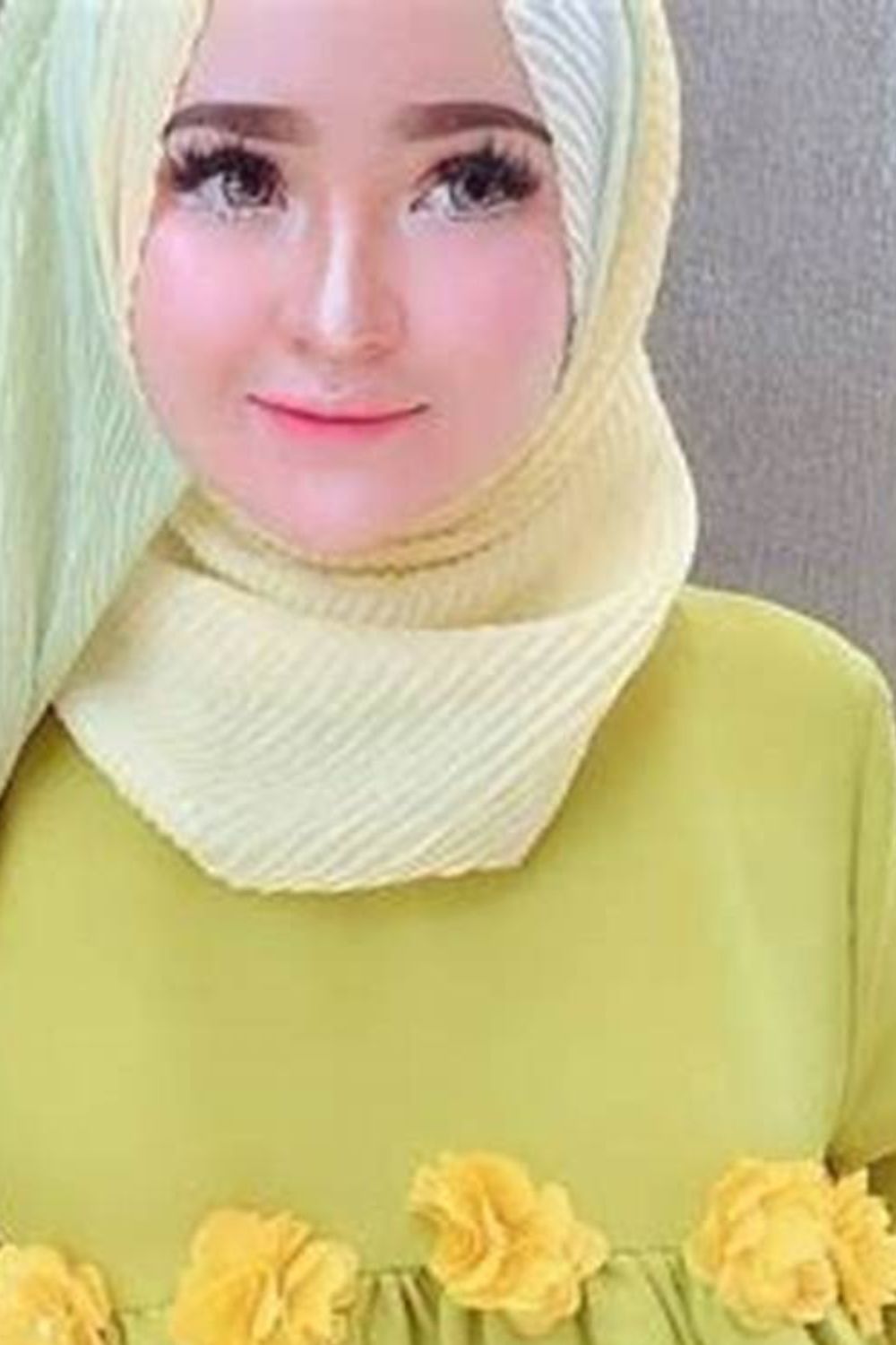 Light Green and Yellow Hijab for Lemon Color Clothes