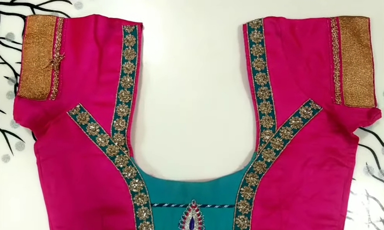 Shot Hand Blouse Design