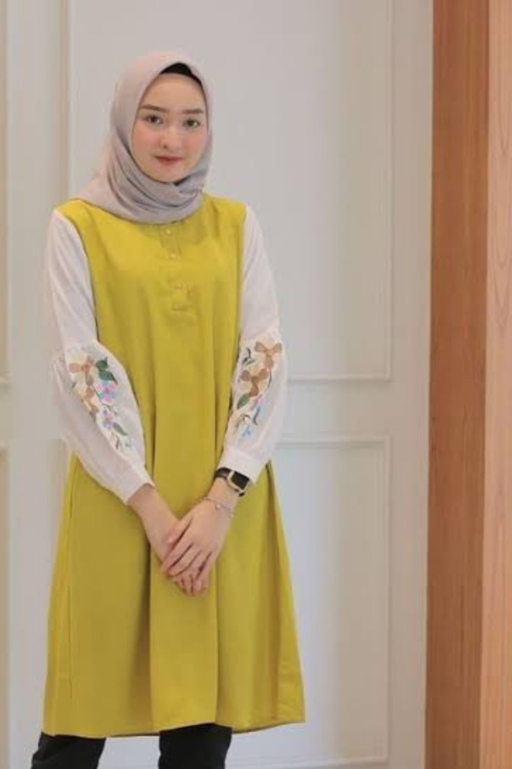Gray Color Hijab for Lime color clothes