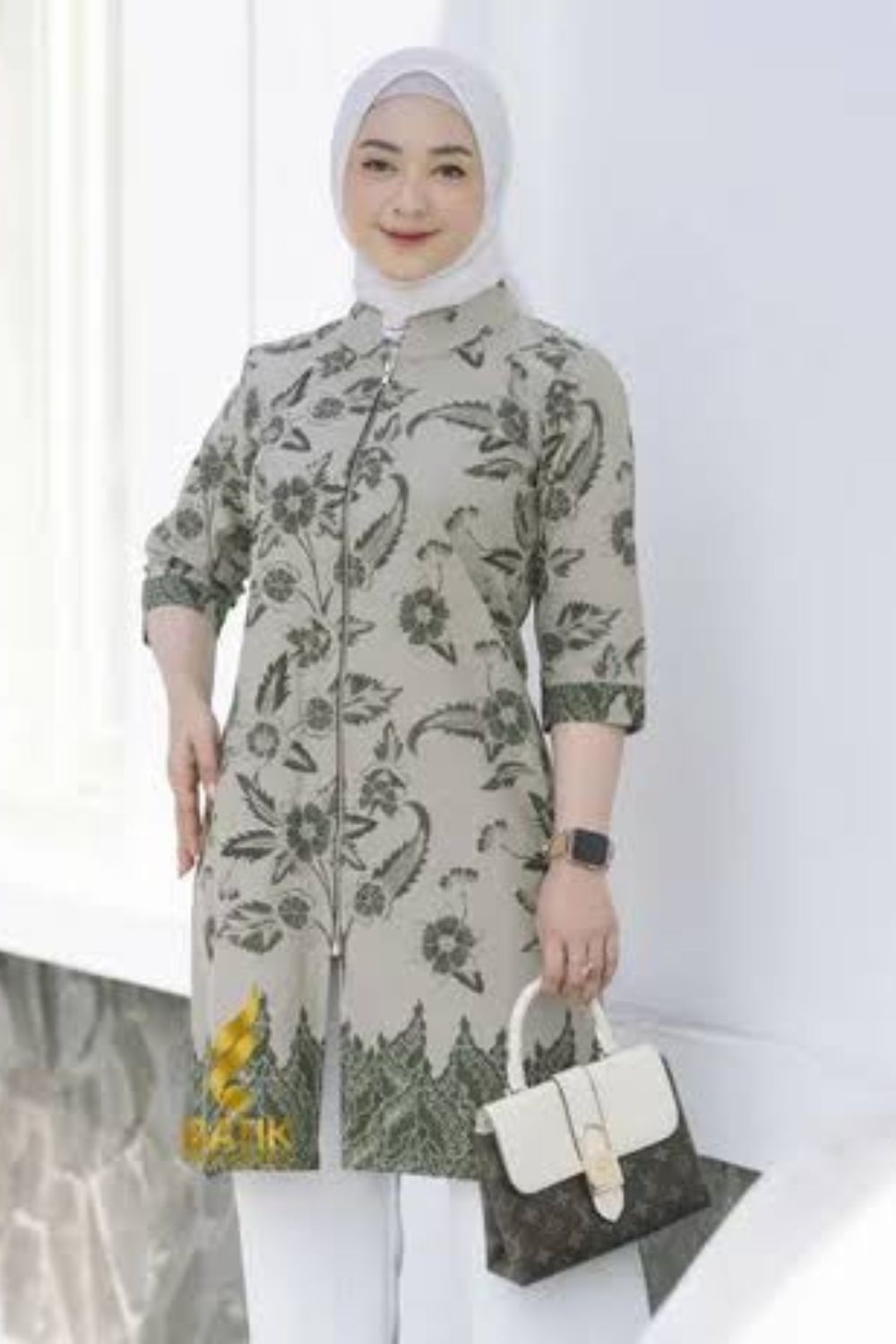 Model Baju Batik Wanita Lengan Panjang