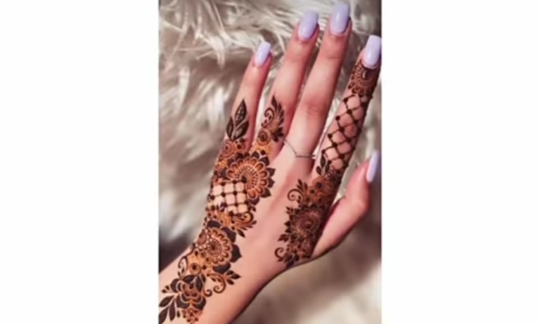 Beautiful Floral Mehndi Design